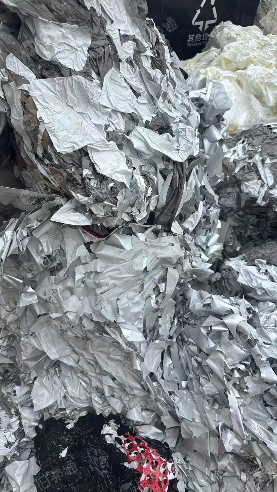 出售苹果反光膜废料,现货100吨左右