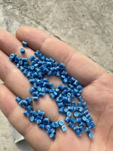 长期大量销售各种颜色无纺布颗粒，PP颗粒，丙纶颗粒。