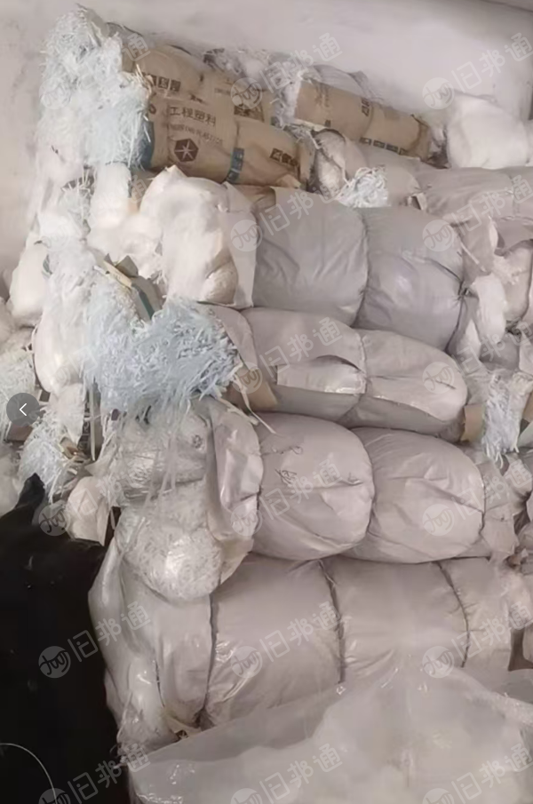 出售淋膜纸废料，淋膜纸边料