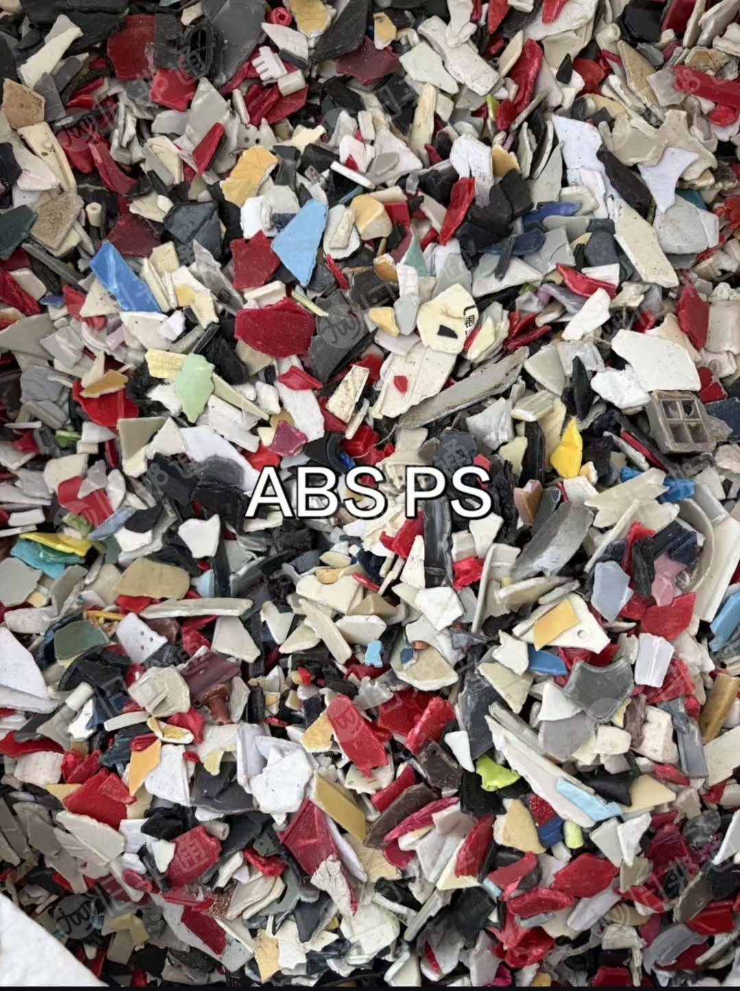 长期出售ABS破碎料跟PS破碎料，都是电话机壳破的，过环保，过静电风选的，现货一百多吨