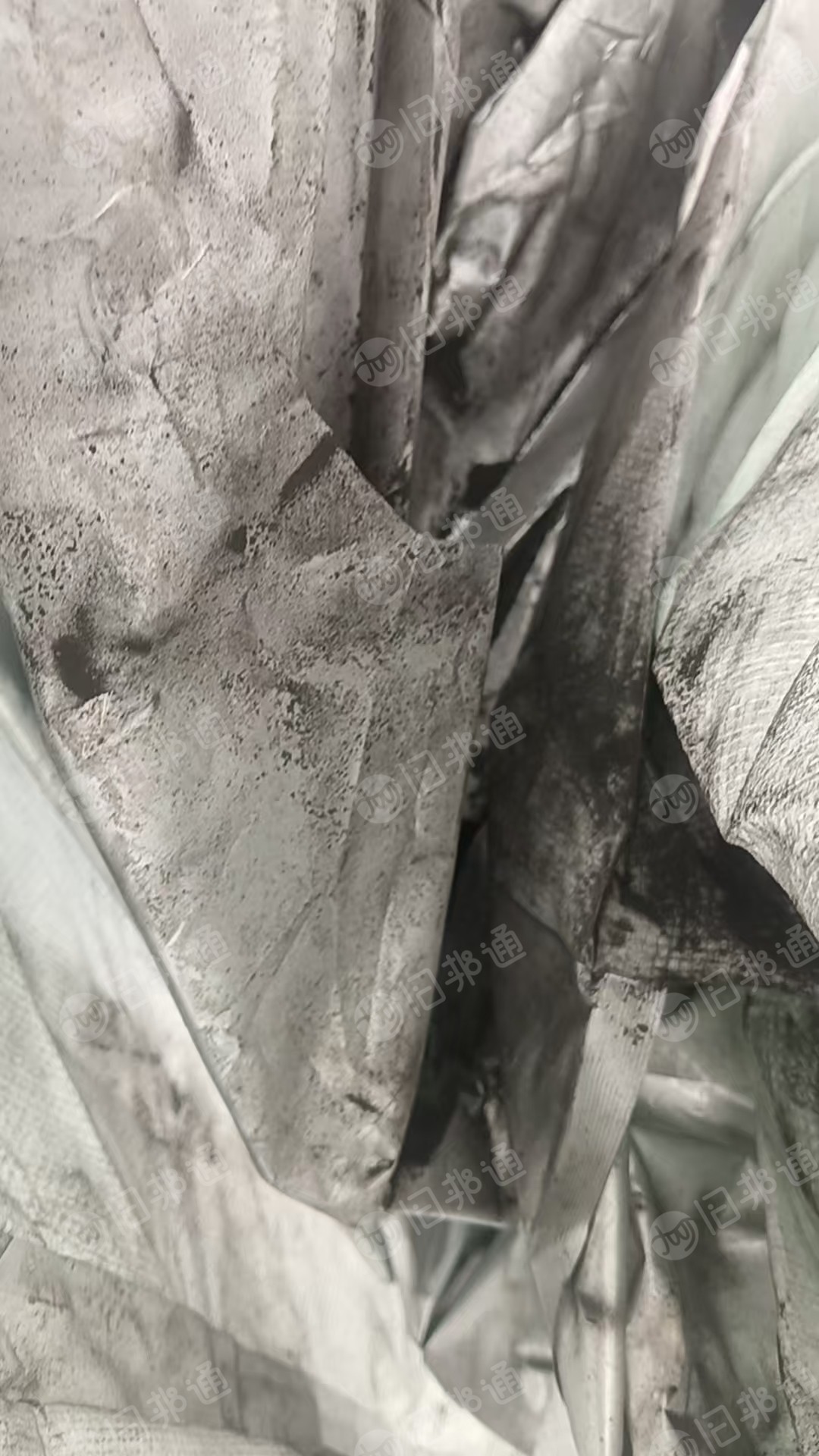 出售电池粉吨包袋,带铝塑内衬,正极占7成,负极占3成