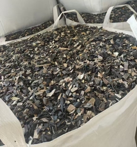 长期出售PP内饰破碎料，保险杠破碎料