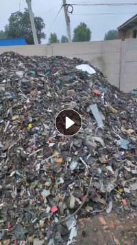 大量出售胶皮塑料现货13米一车