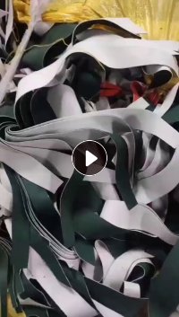 沙发革下脚料，PVC革，有网底跟布底，现货50吨，月供400吨左右，长期出售