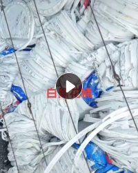 白黑花桶压块,现货18吨,长期出售