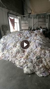 旧衣服白色的棉的衣服裤子短袖短裤床单等等大量回收