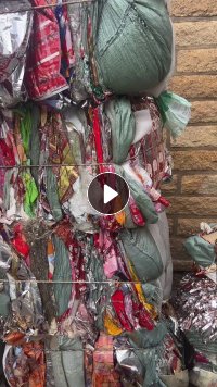 PET印花膜,商标纸废料,单层带油墨,量大,可清洗或配着用炼油