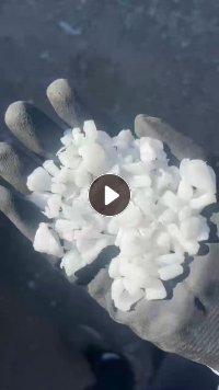 胶布轴粉碎料，无杂质无水分直接上机料，现货30吨，小块直接商机注塑吹塑代替原料，长期出售