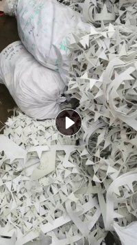 PVC足球革废料，少量杂色，基本是白色，现货十几吨出售