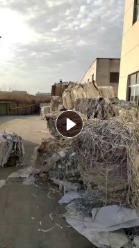 常年出售PVC墙纸废料，现货10多吨 