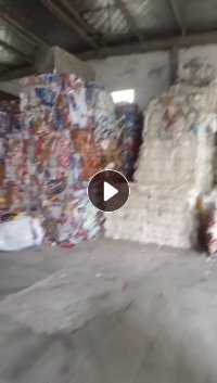 出售牛皮纸袋，纸塑袋和纯纸袋都有