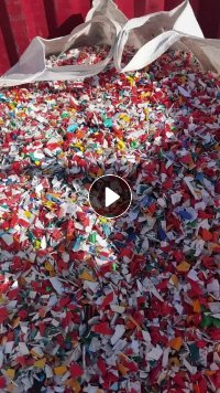 出售花桶、涂料桶破碎料，月供70-100吨