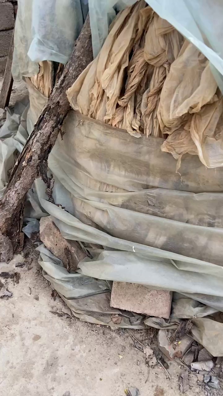 求购地膜料，农膜，油脂料炼油用，要求无水分