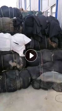 出售黑色涤纶布6.8米一车