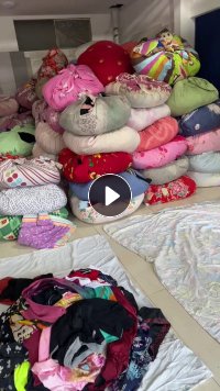 出售旧衣服分拣货 夏装 秋冬 大白 包包 鞋子 棉被 ,羽绒服等