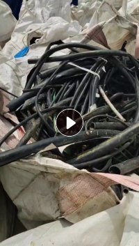 出售PE光缆皮，电线皮废料，每月8吨