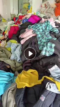 出售旧衣服，黑料，纯棉，现货几吨