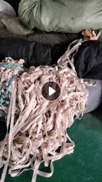 出售涤纶切边条，拉丝料，废布条，稍微有点浆