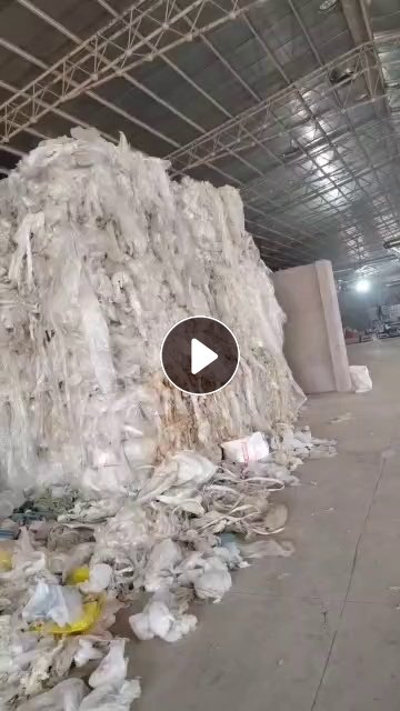 大量回收PE高压水洗膜，缠料膜，花料，地膜