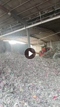 求购20000吨黑料 粉碎颗粒，破碎料，废布破碎料，水泥厂用