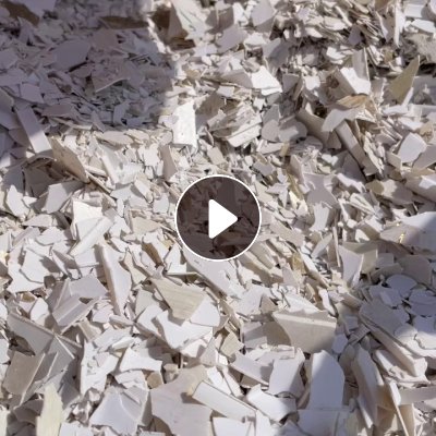 出售PVC干粉扣板，大管破碎料，长期有货