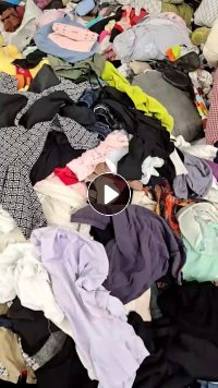 长期出售旧衣服分拣货，有大白二白，夏装，冬装，鞋子包包，毛绒玩具等，货在江苏徐州丰县