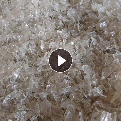 出售矿泉水瓶破碎料，现货20吨