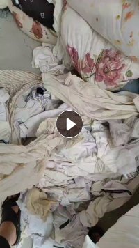 长期出售旧衣服大白料，白色开花料，每月有二三十吨，货在山东临沂