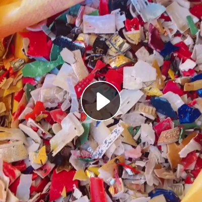 出售白酒瓶盖破碎料，花色的，现货十吨多