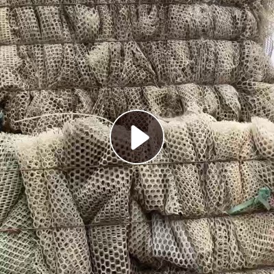 PE鸡网料长期出售，有需要的可致电联系 