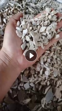 出售PVC发泡板破碎料,护墙板破碎料