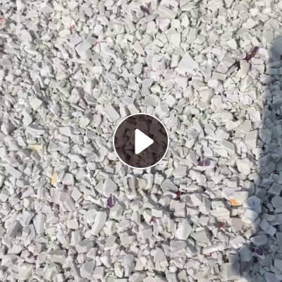 长期出售水果筐破碎料，现货瓷白30吨左右，黑的5吨，过16筛网破的