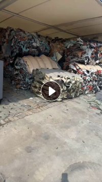 长期出售汽车内饰革，带铁的30吨，不带铁的30吨，月供50-60吨