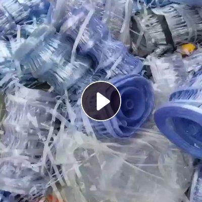 求购透明PVC吸塑片毛料，粉碎料也可以，但是要干净，做玩具用