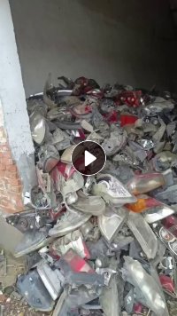 出售汽车大灯，拆车厂下来的，每个月都有