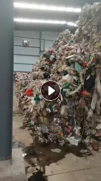 长期出售杂塑料炼油料，现货100多吨