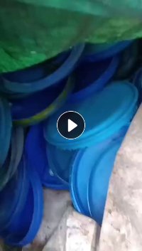 出售蓝桶切片，大部分是大蓝桶毛料，极少中桶，现货20吨，长期有货