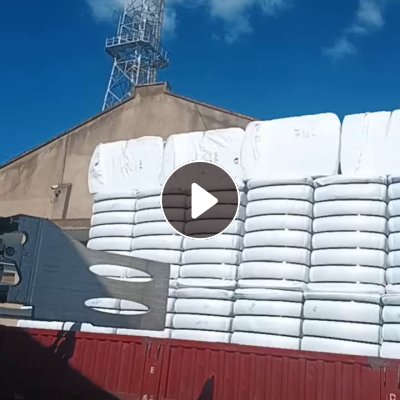 长期大量出售黑色涤纶料，1.5*38特黑大化，1.5*51，现货两百吨左右，厂在江苏无锡