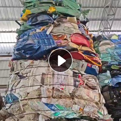 出售涂料桶压块，白桶花桶都有，长期供货