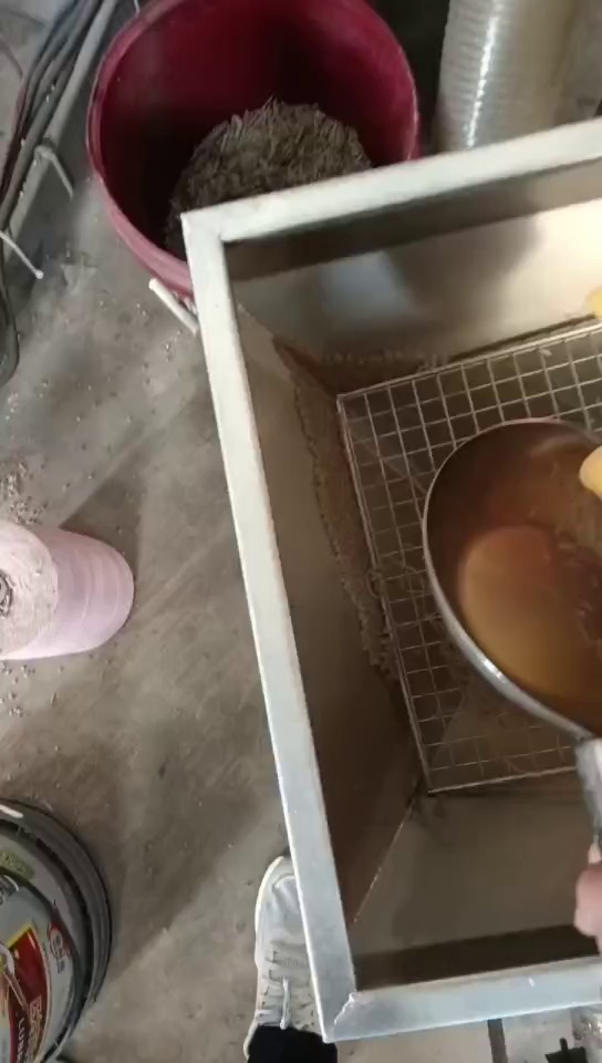 出售缠绕膜颗粒，过120目吹膜用，长期供货