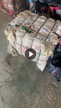 长期出售旧衣服白料，旧衣服大白，开花料，货在广东惠州