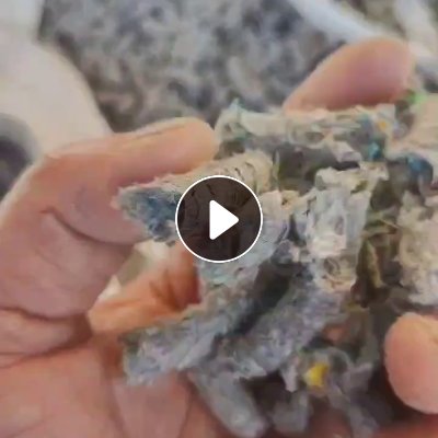 出售pe毛毛虫颗粒，现货30吨