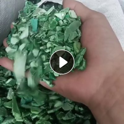 出售垃圾桶破碎料，绿色为主，现货20吨