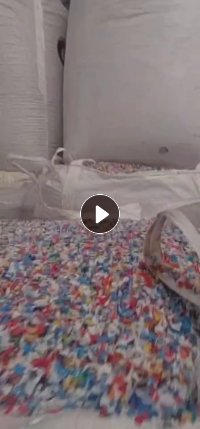 出售HDPE瓶盖破碎料，五色瓶盖破碎料，现货一挂车，每月100多吨