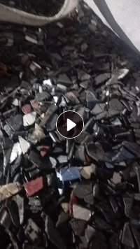 长期出售汽车内饰破碎料，保险杠破碎料，摩配破碎料，已清洗甩干除铁，现货9.6一车