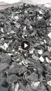  长期出售pp保险杠，汽车内饰，带漆多，不带漆的少，清洗甩干的，拆车厂拉的，月供100吨到200吨