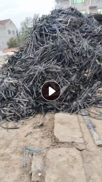 长期出售LDPE滴灌带，贴片，压块都有，现在货20吨