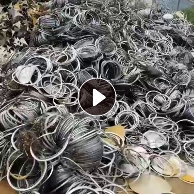 长期出售冷板压块，大量现货