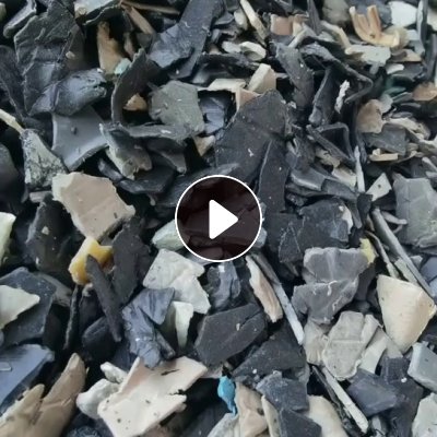 长期出售PP汽车内饰破碎料，保险杠破碎料，摩配件破碎料，过盐水清水，现货50吨左右，月供200吨