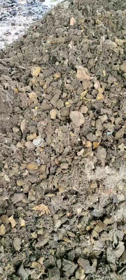 长期回收烧火的汽车座椅内饰破碎料，可燃烧的废料